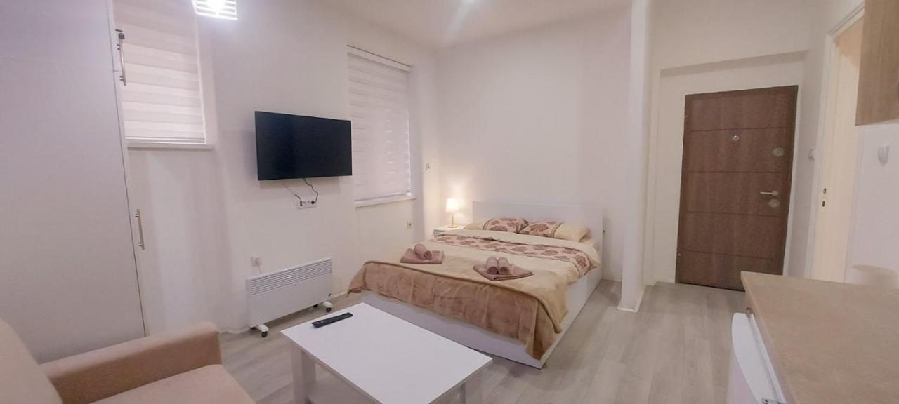 Zeleni Venac Studio & Apartment Belgrado Exterior foto